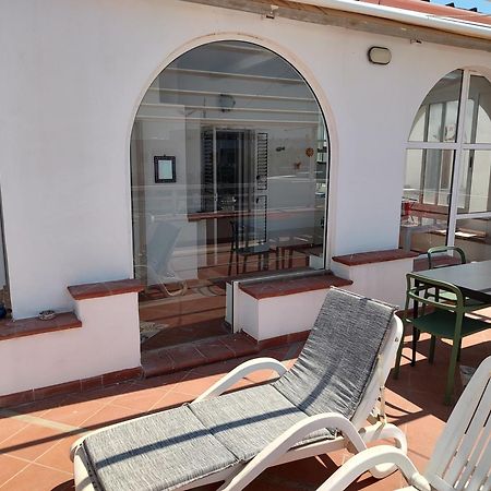 Fronte Del Mare - Seafront Terrace Villa วิลลานอวา ดิ ออสตูนี ภายนอก รูปภาพ