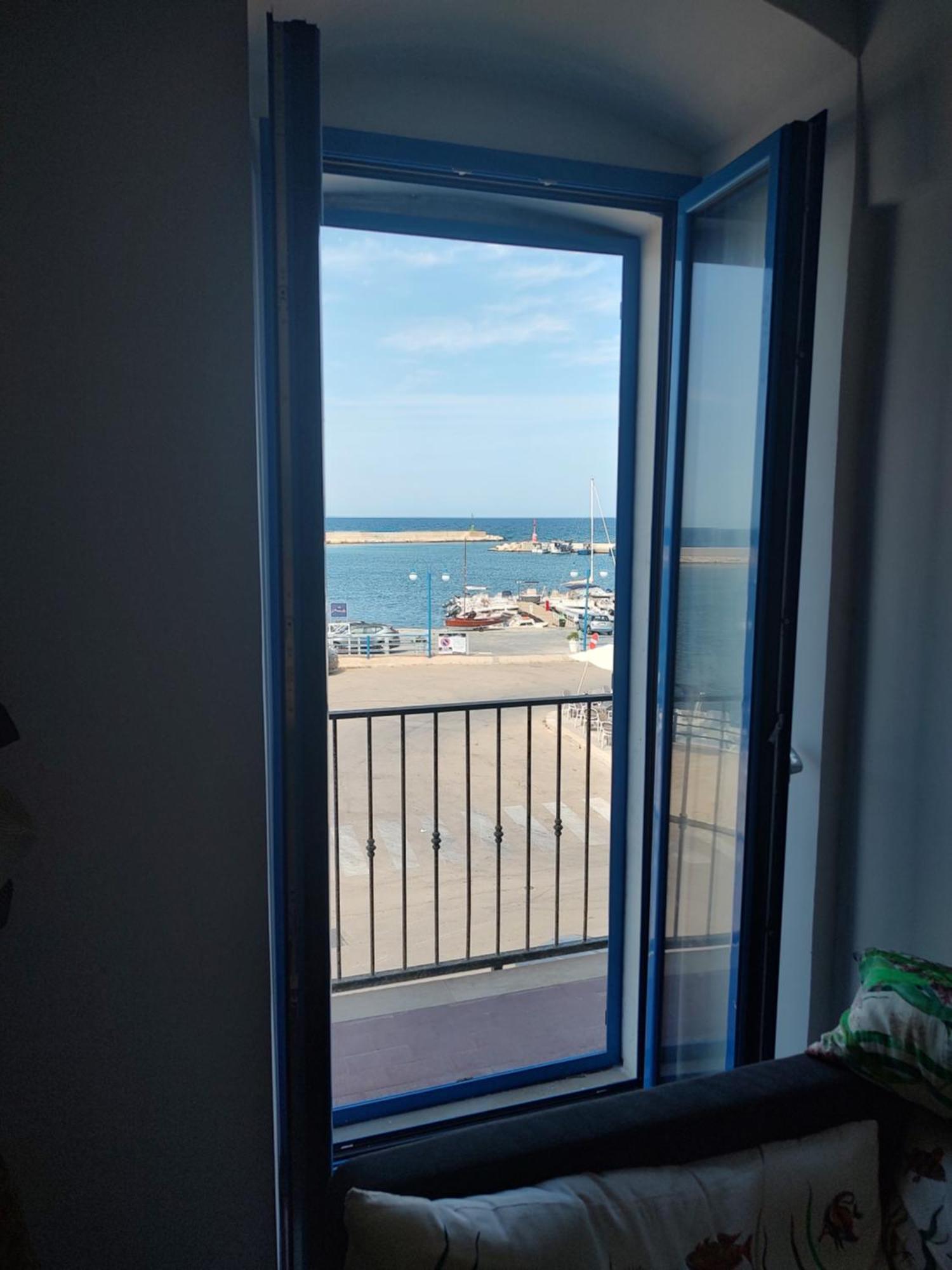 Fronte Del Mare - Seafront Terrace Villa วิลลานอวา ดิ ออสตูนี ภายนอก รูปภาพ