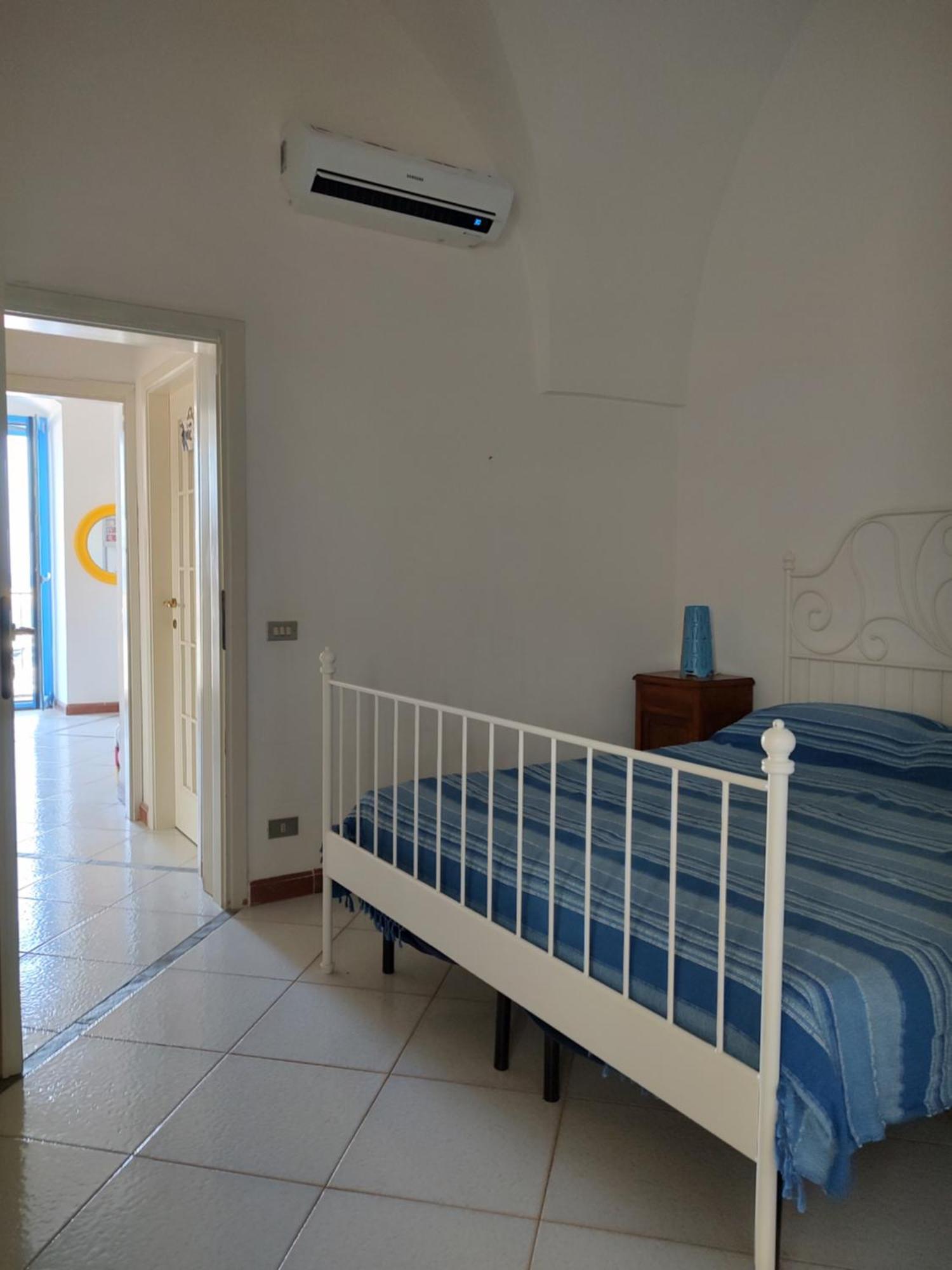 Fronte Del Mare - Seafront Terrace Villa วิลลานอวา ดิ ออสตูนี ภายนอก รูปภาพ